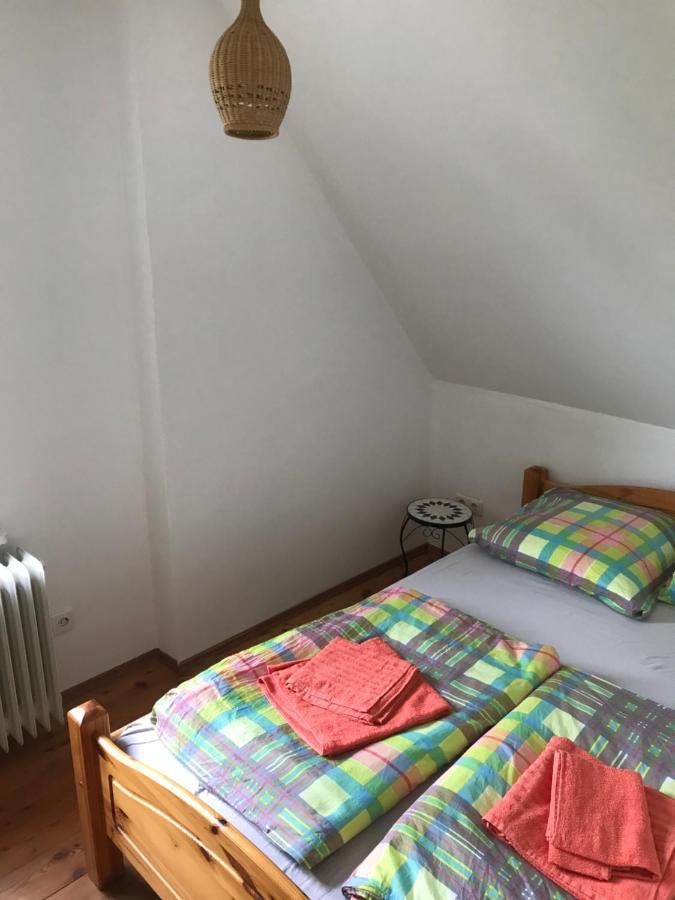 Charmante Altbau-Dg-Wohnung Мюнхен Екстер'єр фото